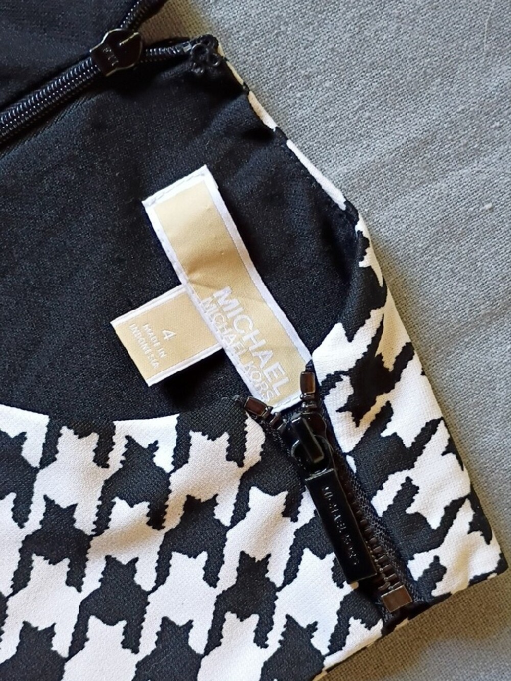 Michael Kors Black & White Houndstooth Sleeveless Mini Dress Size 4 - Picture 7 of 11